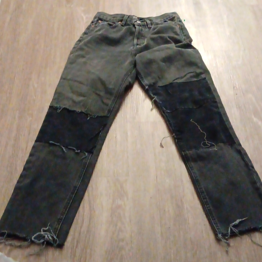 BDG Distressed Patchwork Denim Jeans 28